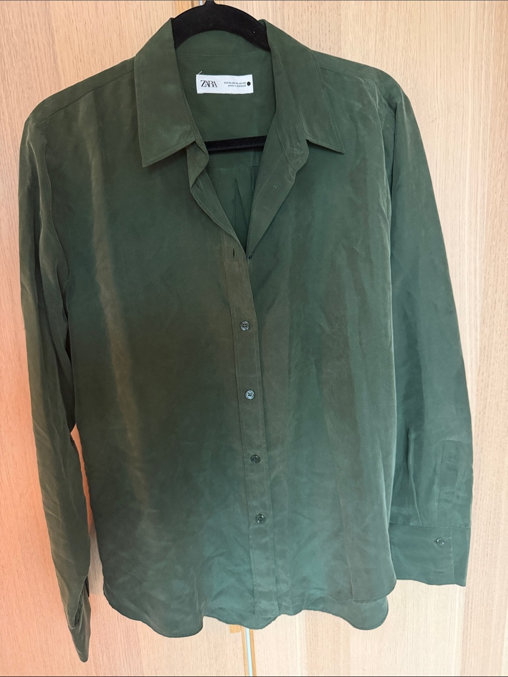 Zara - Olive Green Long-Sleeve Silk Button-Front Shirt